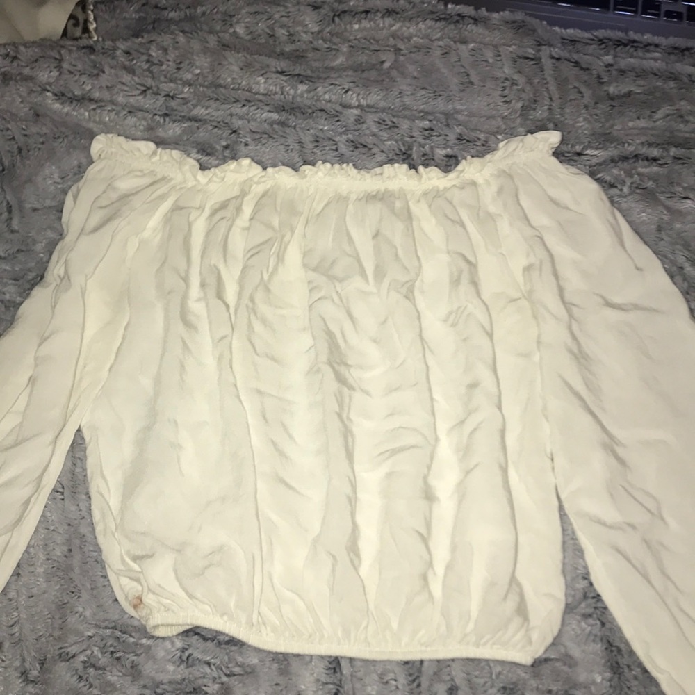 Brandy Melville White Off the Shoulder Crop Top